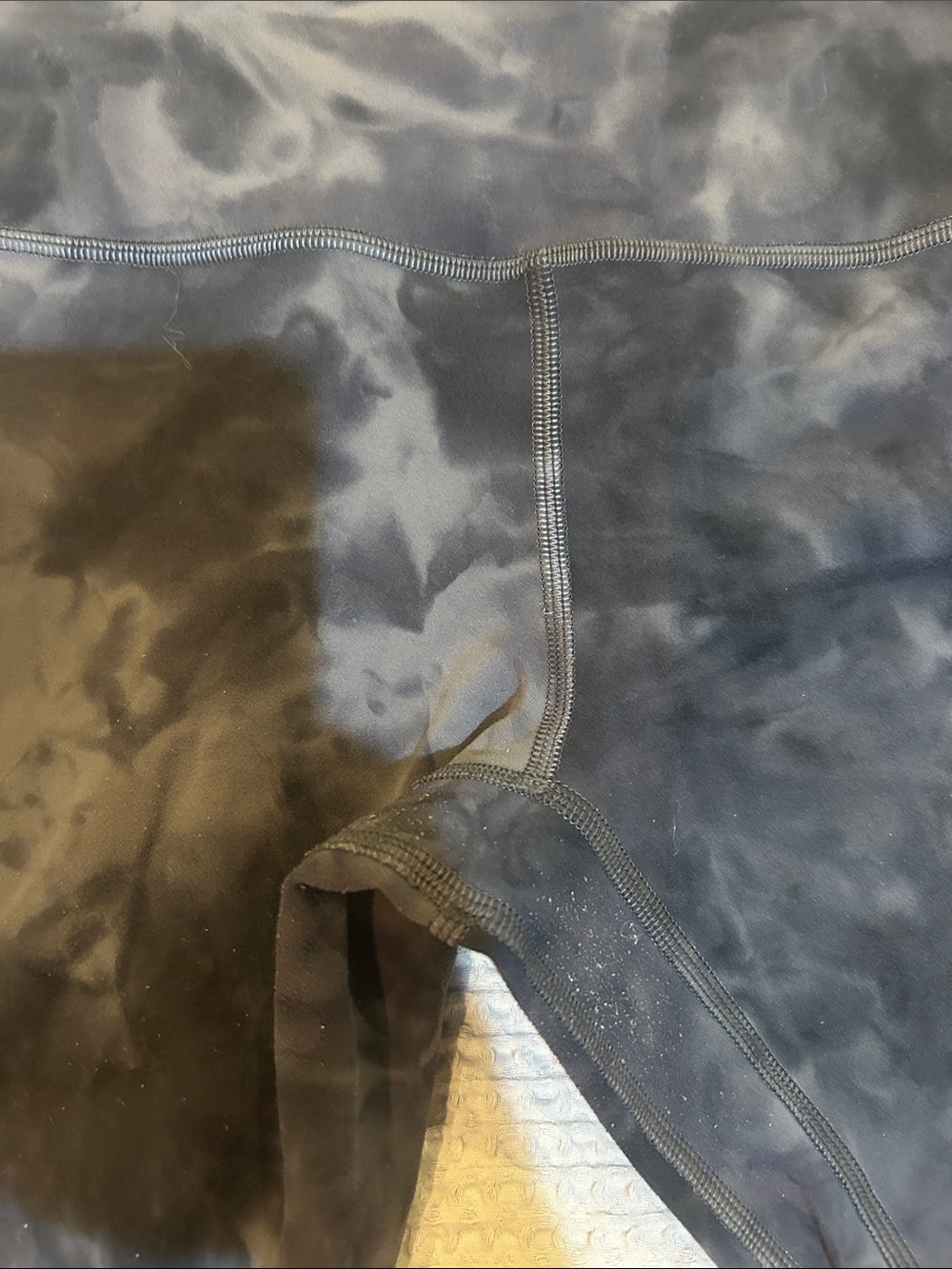 Lululemon cotton tie dye leggings - Picture 2 of 4